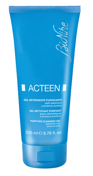AKNET GEL DETERGENTE PURIFICANTE 200 ML - Farmacia Puddu Baire S.r.l.