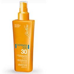 DEFENCE SUN BIONIKE LATTE SPRAY SPF 30 PROTEZIONE ALTA 200 ML - Farmacia Puddu Baire S.r.l.